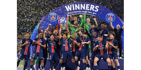 Paris Saint-Germain won uit pure wanhoop de Champions League-beker Paris Saint-Germain won uit pure wanhoop de Champions League-beker